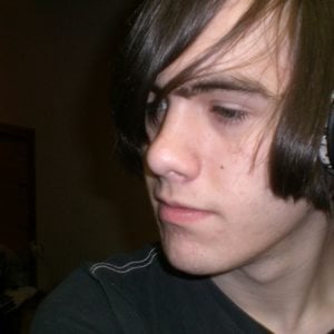 Profile picture for Rowan Henderson