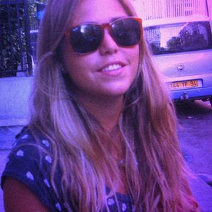 Profile picture for Juliana Gouvea