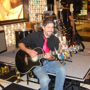Profile picture for Josh Silva