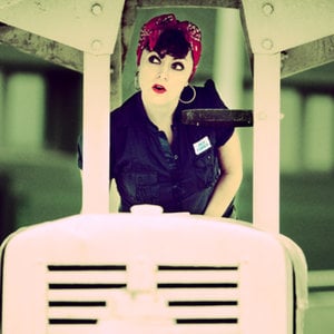 Profile picture for Chica Fabrica