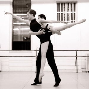 Profile picture for CONTINUUM Contemporary/Ballet