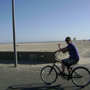 Profile picture for andres serey
