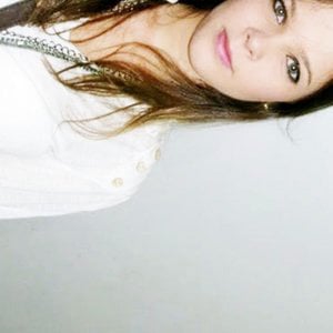 Profile picture for Rebecca Moura