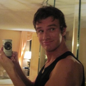 Profile picture for Angelo de Vries / Robert Jeffrey