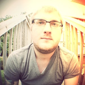 Profile picture for travis j. LEE