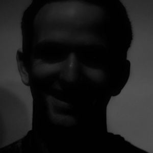 Profile picture for Y Lo-Bono