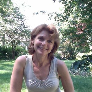 Profile picture for Bobbi Mullins