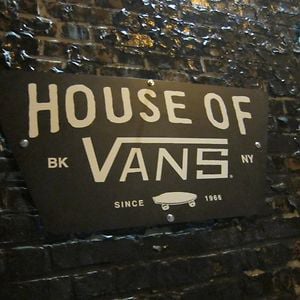 Profile picture for Vans Canada