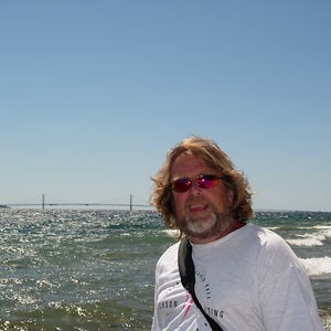 Profile picture for Pete Erickson Directs