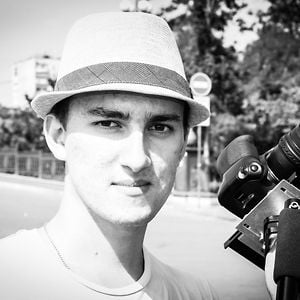 Profile picture for Roman Larchikov
