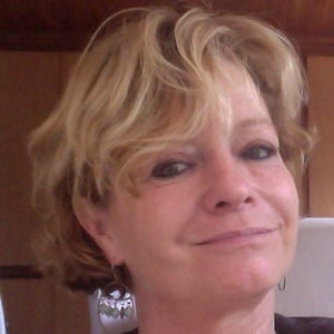 Profile picture for Véronique Parisot