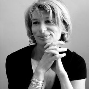 Profile picture for Lee Karen Stow