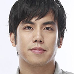 Profile picture for Jinha Lee