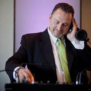 Profile picture for DJ Raffi