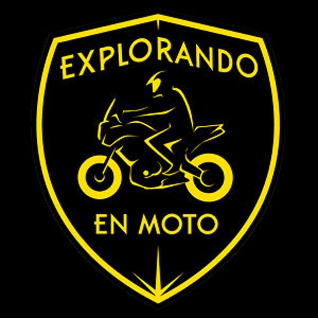 Explorando En Moto