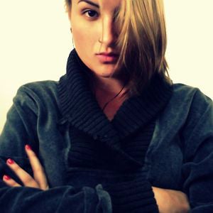 Profile picture for Martienne Qó