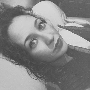 Profile picture for Julia Fontes