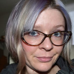 Profile picture for heidi r.c.n.w