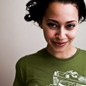 Profile picture for Isabelle Ribeiro