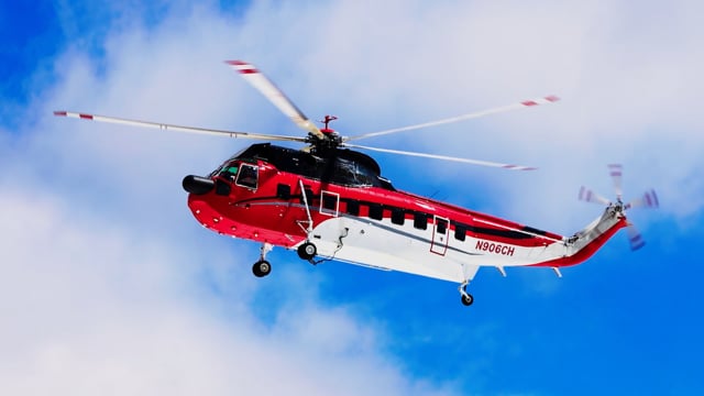 Heavy Lift Helicopter Offers Advantages