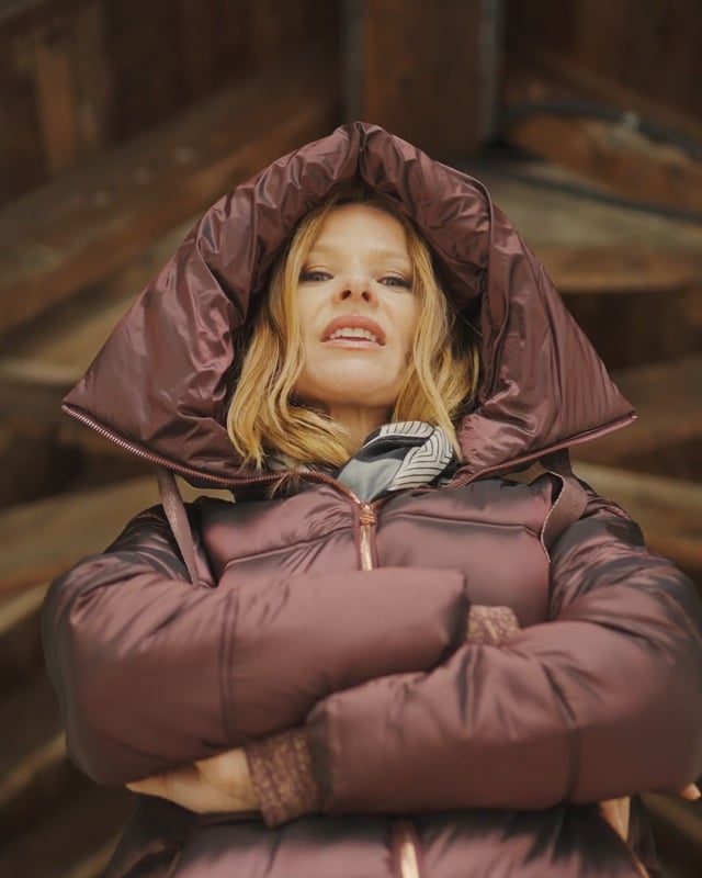 LAURA Outwear