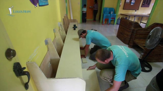 Hope Team: Bench Building in Subic Bay, Philippines