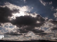 曇りの日の雲の流れ　微速度撮影 曇り空　逆光