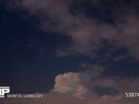 夜中の雷雲　微速度撮影 夜中に不気味に光る雷雲