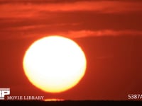 瀬戸内海の達磨夕日　微速度撮影 超望遠でとらえた貴重な達磨夕日の映像です