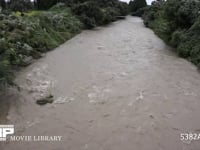水の流れ　熊川 