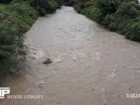 水の流れ　熊川 