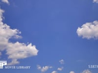 青空と雲の微速度撮影　4K 次々と湧いては消える変化の激しい雲です　60fps　サンプル動画は30fps