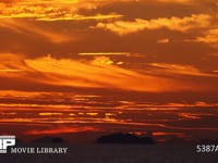 瀬戸内海の日没　超望遠　微速度撮影（4K） 蜃気楼による『浮き島』現象が確認できます