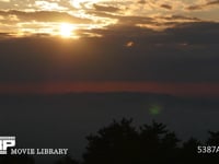 夕暮れの雲　4K微速度撮影 風が強い日の夕焼け　望遠撮影