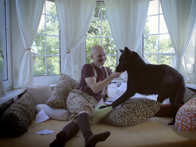Nibelungen - Behind the Scenes (Dog)
