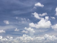 積雲の微速度撮影 積雲と流れる雲の微速度撮影。 DCI 4K