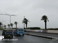 台風9号　強風と雨 4K　海沿いの道路　8月22日