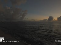 夕暮れ後の海と湾岸線 リアルタイム　フィックス撮影