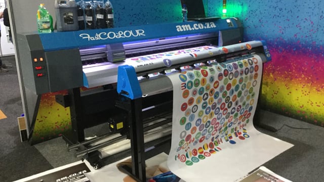 Machining Video: Real Simultaneous Vinyl Sticker Print and Cut, FastCOLOUR Printer & V-Auto Vinyl Cutter on SignAfrica Expo 2017