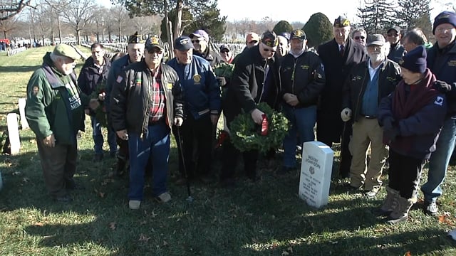 Staten Island Veterans & Members of the Knights of Columbus Lay Wreaths at Arlington Cemetery