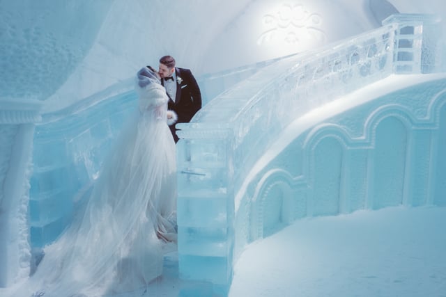 QUEBEC CITY ICE HOTEL SPECTACULAR WINTER WEDDING !