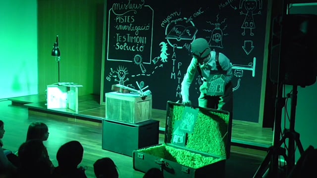 EL SECRET DE LA DETECTIVA KLAUS