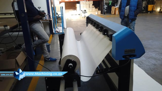 Machining Video: Clothing Sewing Patterns Plotting on Wide Rolled Paper with Rolled Media Feeding Device