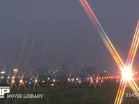 着陸する飛行機 タイムラプス・1shot/1sec