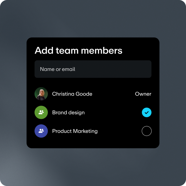 Adicione integrantes à equipe usando as configurações de gerenciamento de vídeo do Vimeo para controlar o acesso de diferentes grupos, incluindo design de marca e marketing de produto.