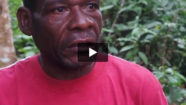 Un padre Baka denuncia gli abusi finanziati dal WWF
