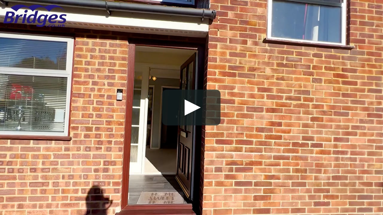 Pierrefondes Avenue, Farnborough, GU14 8PA on Vimeo