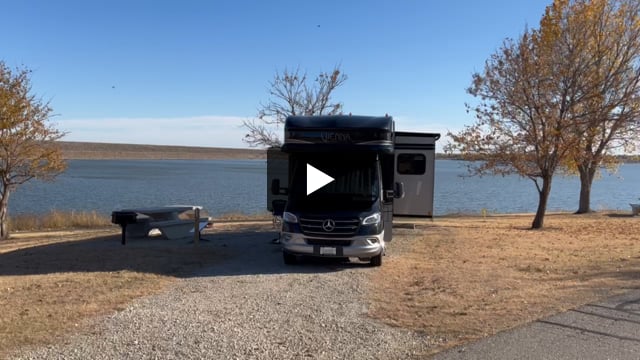 Site D28 is right on the lake. These non-electric sites are completely free Monday through Thursday nights in the off peak season. Absolutely beautiful and no one’s around. If you like Boondocking, and great weather, you got to check out this campground.