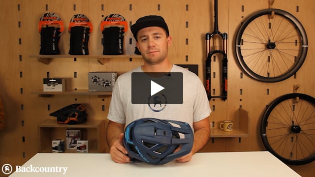 MT500 Mips Helmet - Video