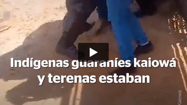 La policía paramilitar de Brasil atacó a indígenas guaraníes kaiowá y terenas que protestaban para tener acceso al agua potable.
